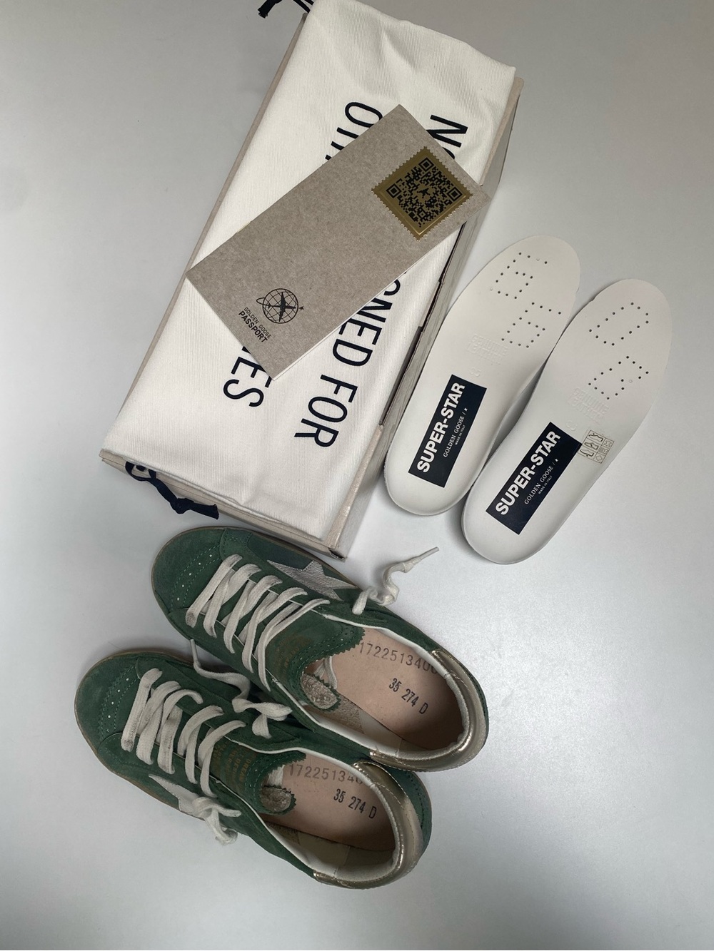 Golden Goose Superstar Sneaker Green Suede/White/Metallic Heel sz 35 New in Box - Picture 6 of 11